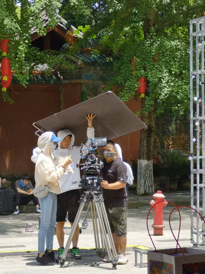天峨县TVC拍摄公司：资深团队坐镇，打造现象级广告作品的幕后推手